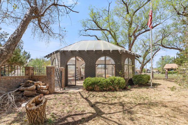 907 BROADMOOR Street, Amarillo, TX 79106