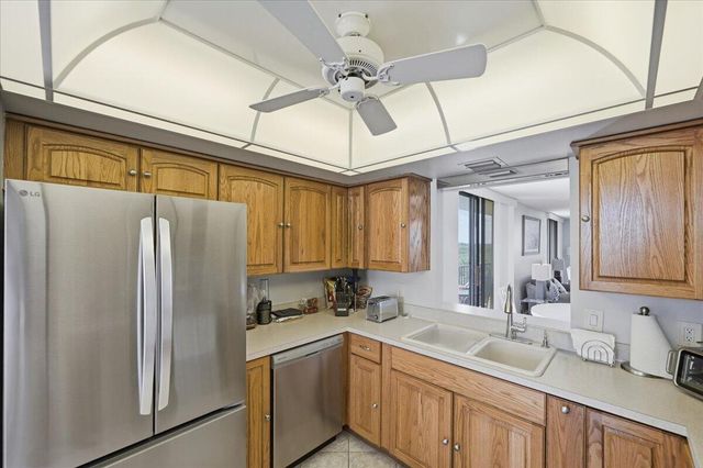 5059 N Hwy A1a 401, Hutchinson Island, FL 34949