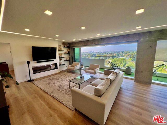 838 N Doheny Drive A1102, West Hollywood, CA 90069