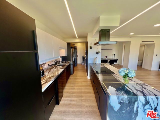 838 N Doheny Drive A1102, West Hollywood, CA 90069