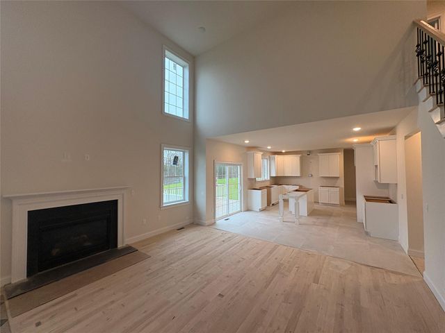 25 Dartmouth Drive, Poughkeepsie, NY 12603