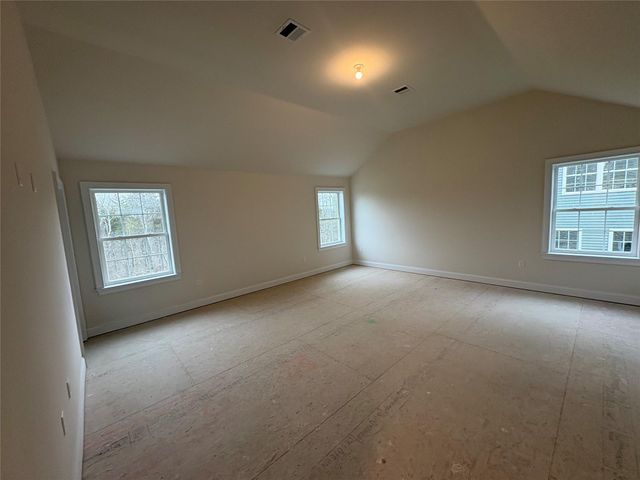 25 Dartmouth Drive, Poughkeepsie, NY 12603