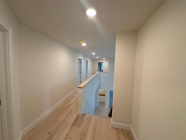 25 Dartmouth Drive, Poughkeepsie, NY 12603