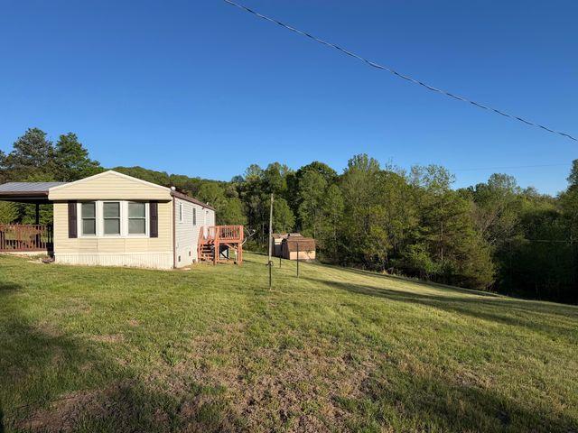 1011 Circle Tee LN, Goodview, VA 24095