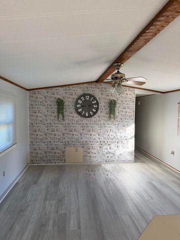 1011 Circle Tee LN, Goodview, VA 24095