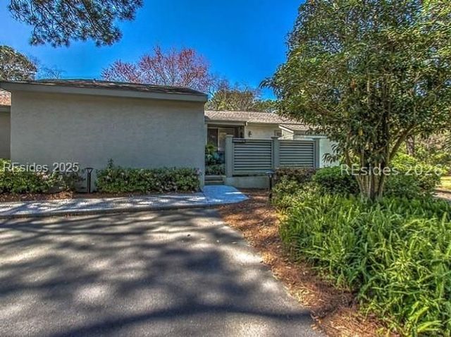 226 S Sea Pines Dr Apt 1594, Hilton Head Island, SC 29928