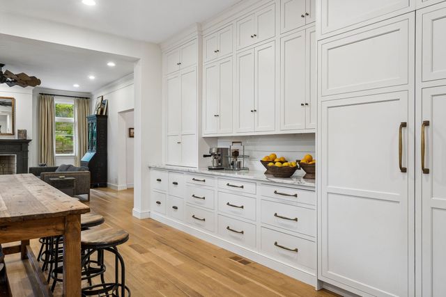 718 Royall Avenue, Mount Pleasant, SC 29464