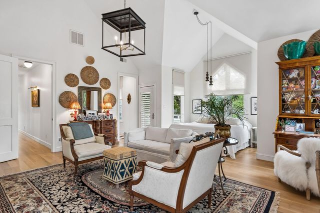 718 Royall Avenue, Mount Pleasant, SC 29464