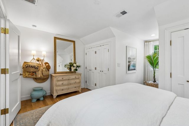 718 Royall Avenue, Mount Pleasant, SC 29464