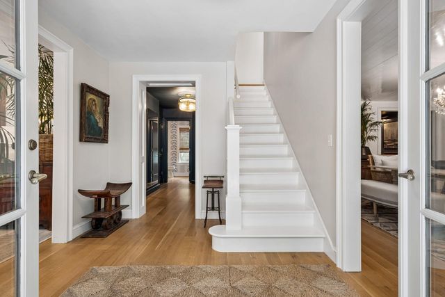 718 Royall Avenue, Mount Pleasant, SC 29464