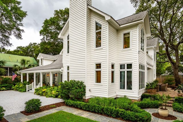 718 Royall Avenue, Mount Pleasant, SC 29464
