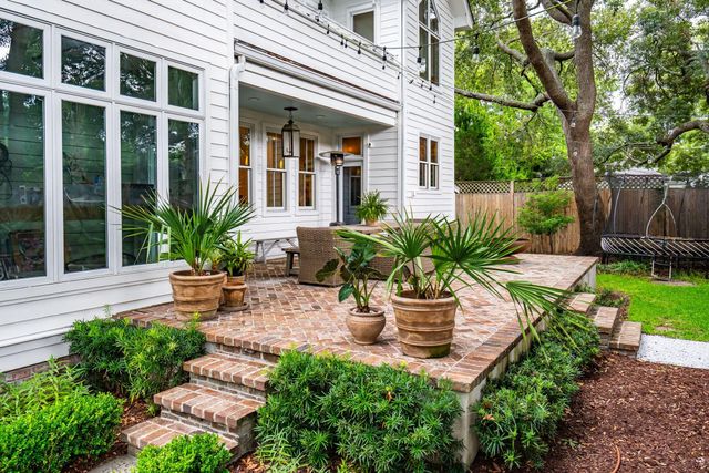 718 Royall Avenue, Mount Pleasant, SC 29464