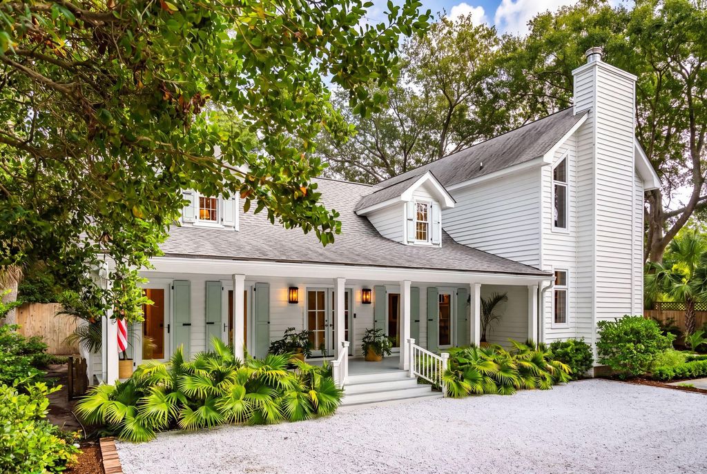 718 Royall Avenue, Mount Pleasant, SC 29464