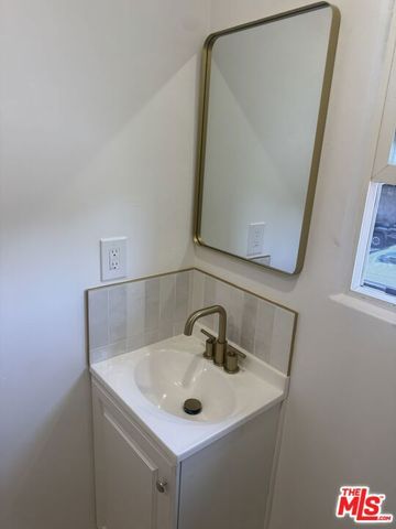 1254 N Orange Grove Avenue 3, Los Angeles, CA 90046