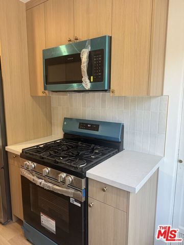 1254 N Orange Grove Avenue 3, Los Angeles, CA 90046