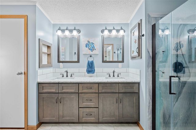 7039 SIESTA STREET, Zephyrhills, FL 33541