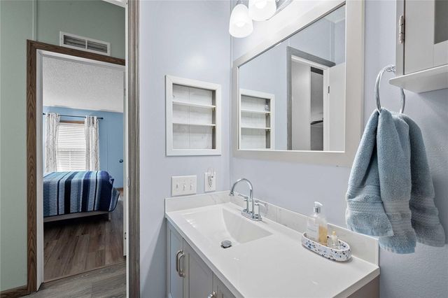 7039 SIESTA STREET, Zephyrhills, FL 33541