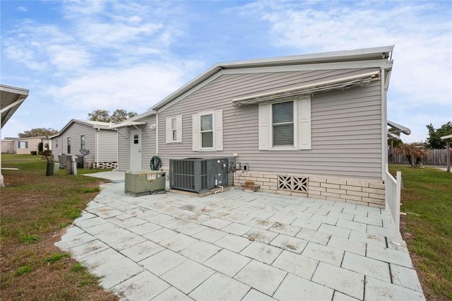 7039 SIESTA STREET, Zephyrhills, FL 33541