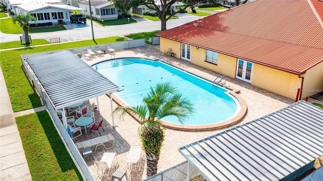 7039 SIESTA STREET, Zephyrhills, FL 33541