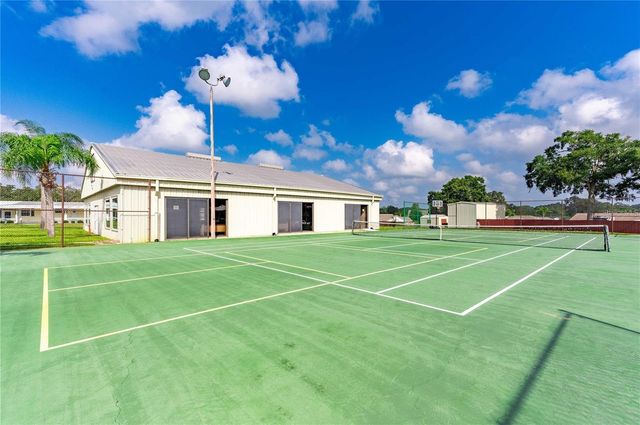 7039 SIESTA STREET, Zephyrhills, FL 33541