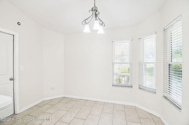 7021 Oregon Chickadee Road, Weeki Wachee, FL 34613