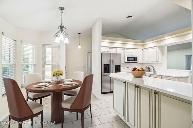 7021 Oregon Chickadee Road, Weeki Wachee, FL 34613