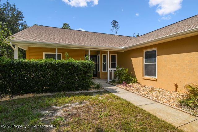 7021 Oregon Chickadee Road, Weeki Wachee, FL 34613