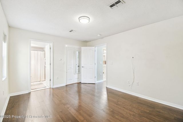 7021 Oregon Chickadee Road, Weeki Wachee, FL 34613