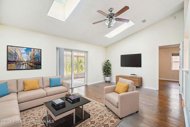 7021 Oregon Chickadee Road, Weeki Wachee, FL 34613