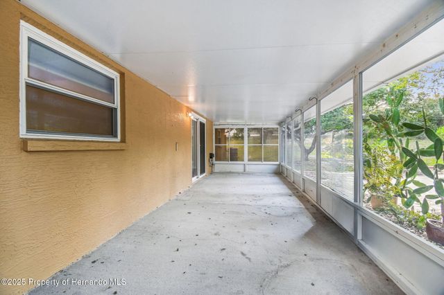7021 Oregon Chickadee Road, Weeki Wachee, FL 34613