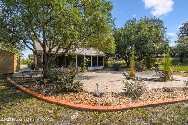 7021 Oregon Chickadee Road, Weeki Wachee, FL 34613
