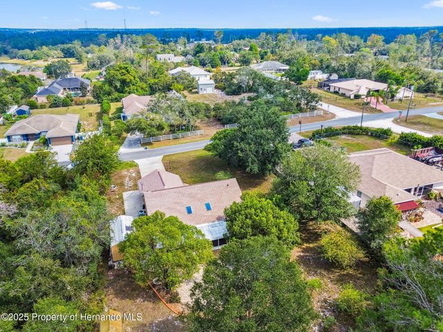 7021 Oregon Chickadee Road, Weeki Wachee, FL 34613