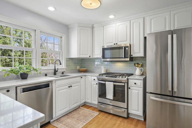 811 Hiawatha Drive, Madison, WI 53711