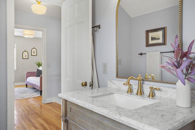 811 Hiawatha Drive, Madison, WI 53711