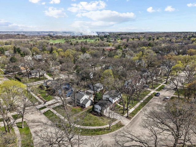 811 Hiawatha Drive, Madison, WI 53711