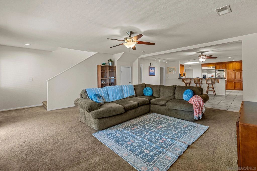Image 11 of property listing at 5762 Alta Vista Ave, San Diego, CA 92114