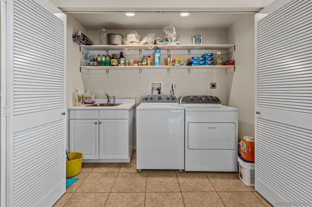 Image 14 of property listing at 5762 Alta Vista Ave, San Diego, CA 92114
