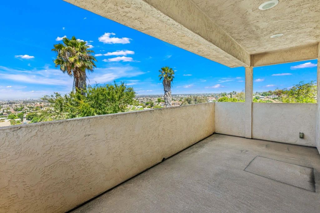 Image 4 of property listing at 5762 Alta Vista Ave, San Diego, CA 92114