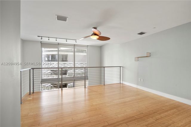 1050 Brickell Ave 1418, Miami, FL 33131