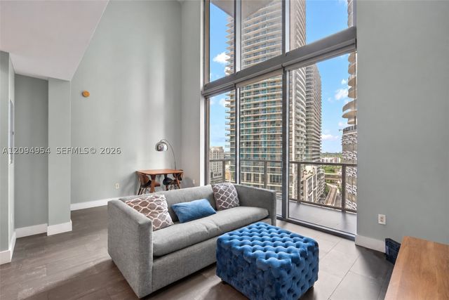 1050 Brickell Ave 1418, Miami, FL 33131