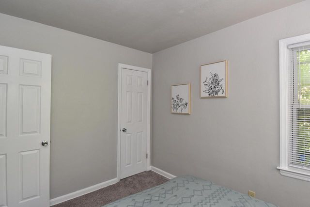 5060 N 61st STREET, Milwaukee, WI 53218