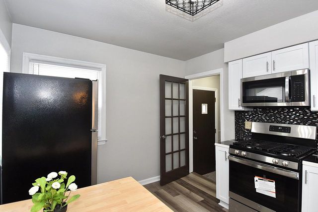 5060 N 61st STREET, Milwaukee, WI 53218