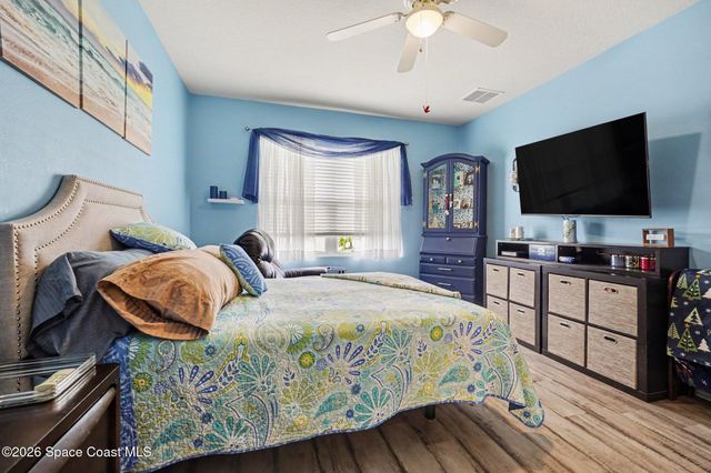 251 Guinevere Drive SW, Palm Bay, FL 32908