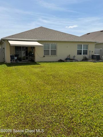 251 Guinevere Drive SW, Palm Bay, FL 32908