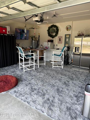 251 Guinevere Drive SW, Palm Bay, FL 32908