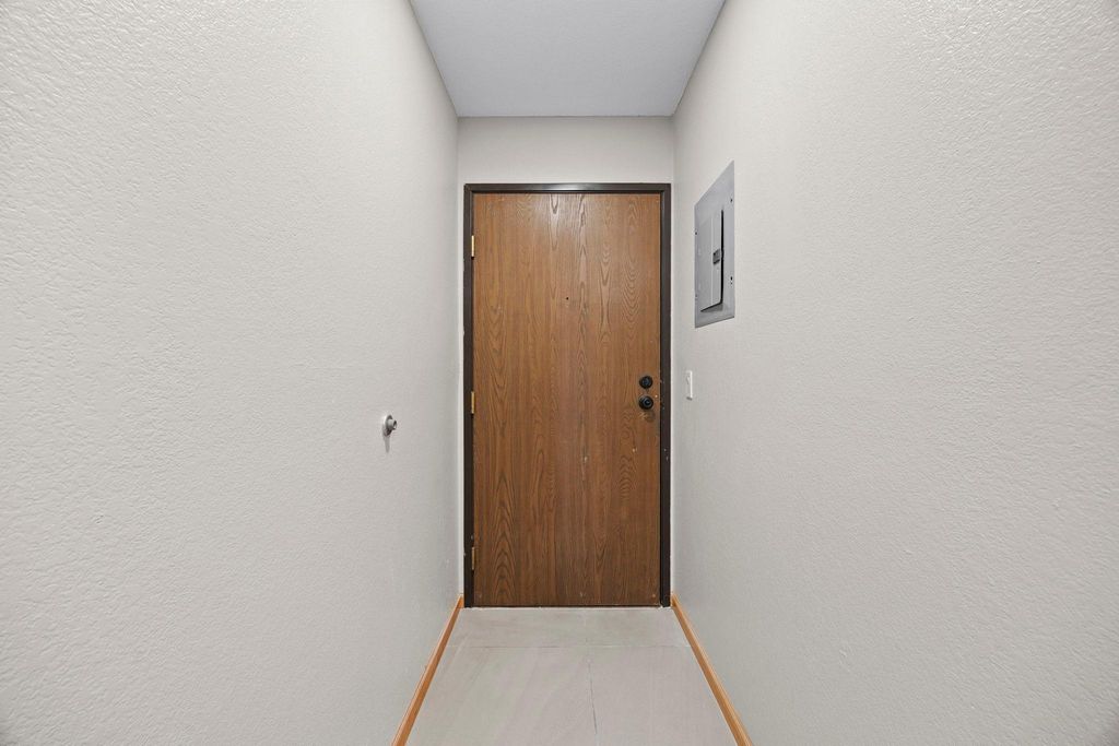 3420 Golfview Drive 123, Eagan, MN 55123 — photo 2