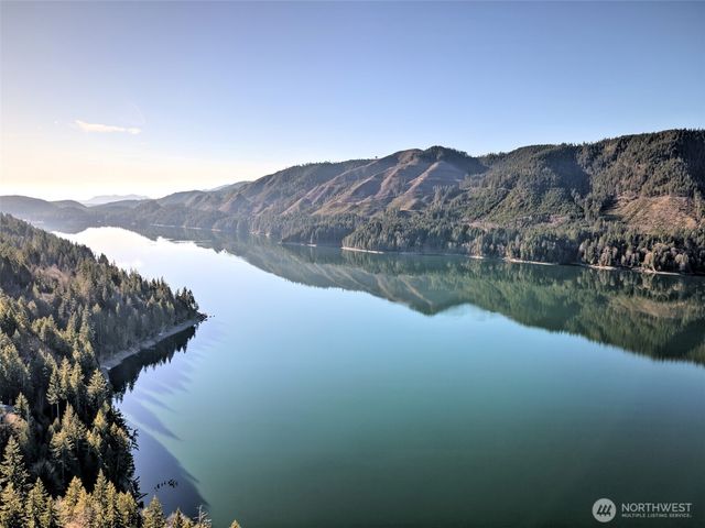 91 N Wigeon Place, Hoodsport, WA 98584