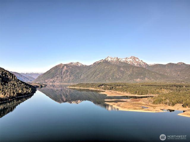 91 N Wigeon Place, Hoodsport, WA 98584