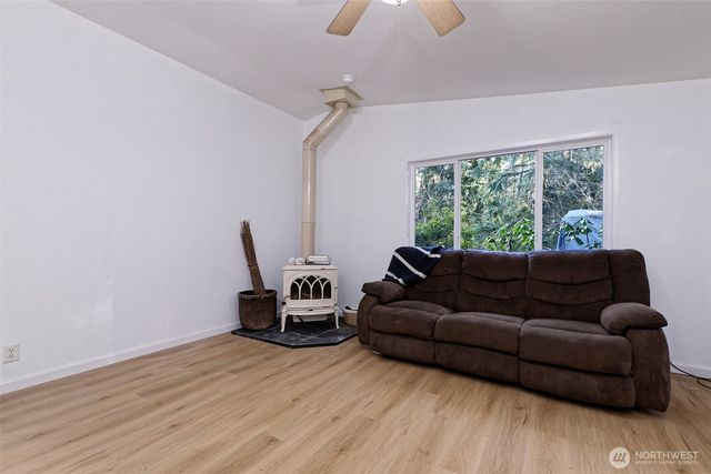 91 N Wigeon Place, Hoodsport, WA 98584