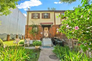 690 Saint Anns Avenue, Bronx, NY 10455